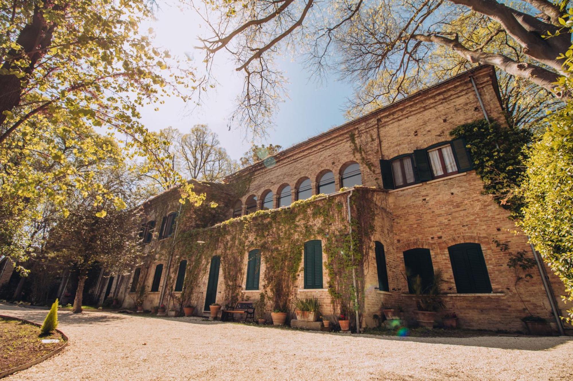 The Baron'S Estate Ξενοδοχείο Torre de' Passeri Εξωτερικό φωτογραφία
